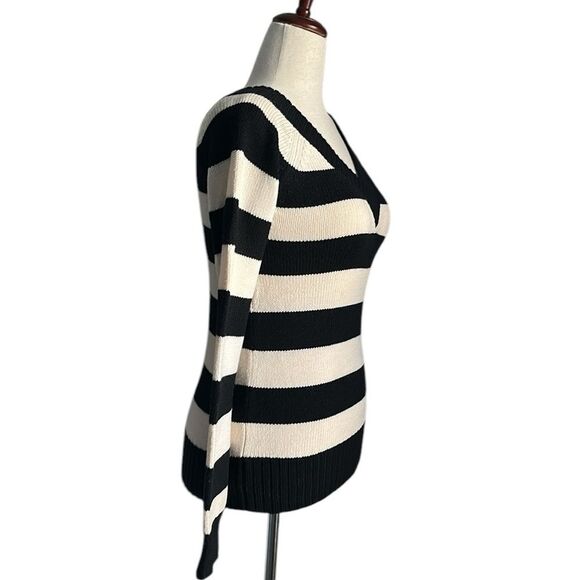 Theory Women’s 100% Wool Black/White Stripe Sweater V Neck Long Sleeve Size M - Picture 3 of 12